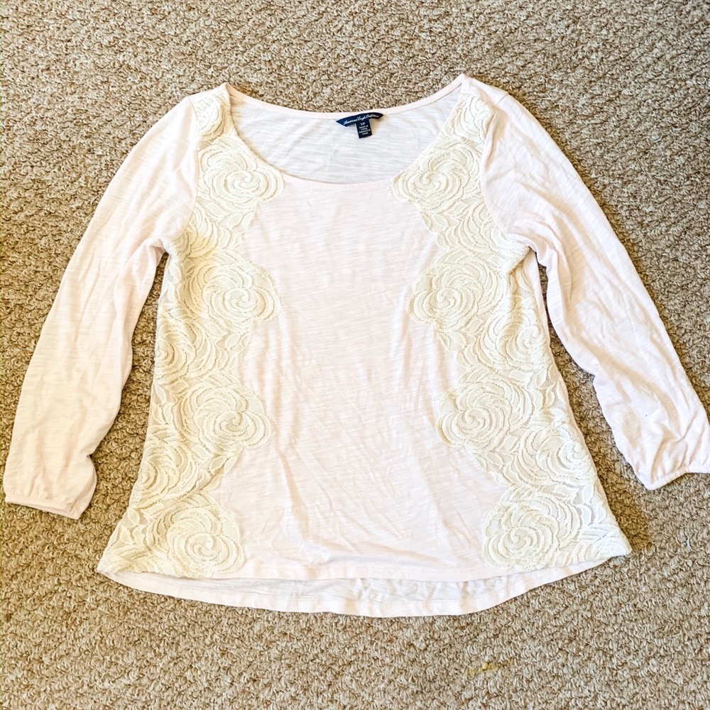 Light Pink 3/4 length shirt with Lace detail